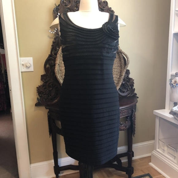 Adrianna Papell Dresses & Skirts - Adrianna Papell - 20W Black special occasion dress